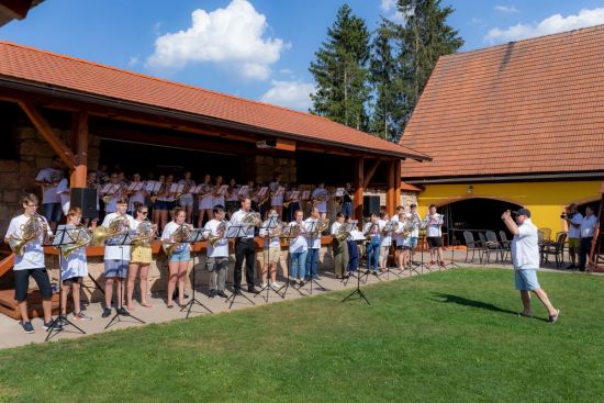 Halali Show Jízdárna 2018 / video